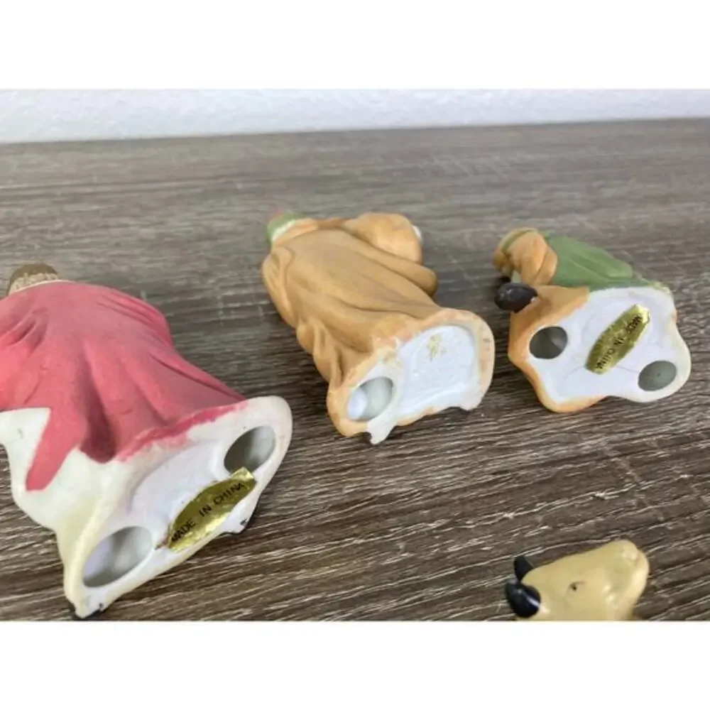 Mid Century Nativity Set Japan Ceramic 6‎ Piece Hand Painted Pastel Christmas